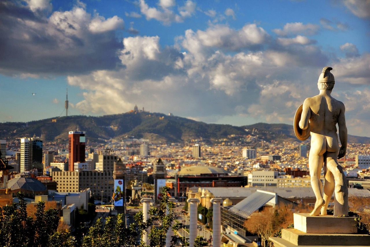 Barcelona Travel Tips for First Time Visit